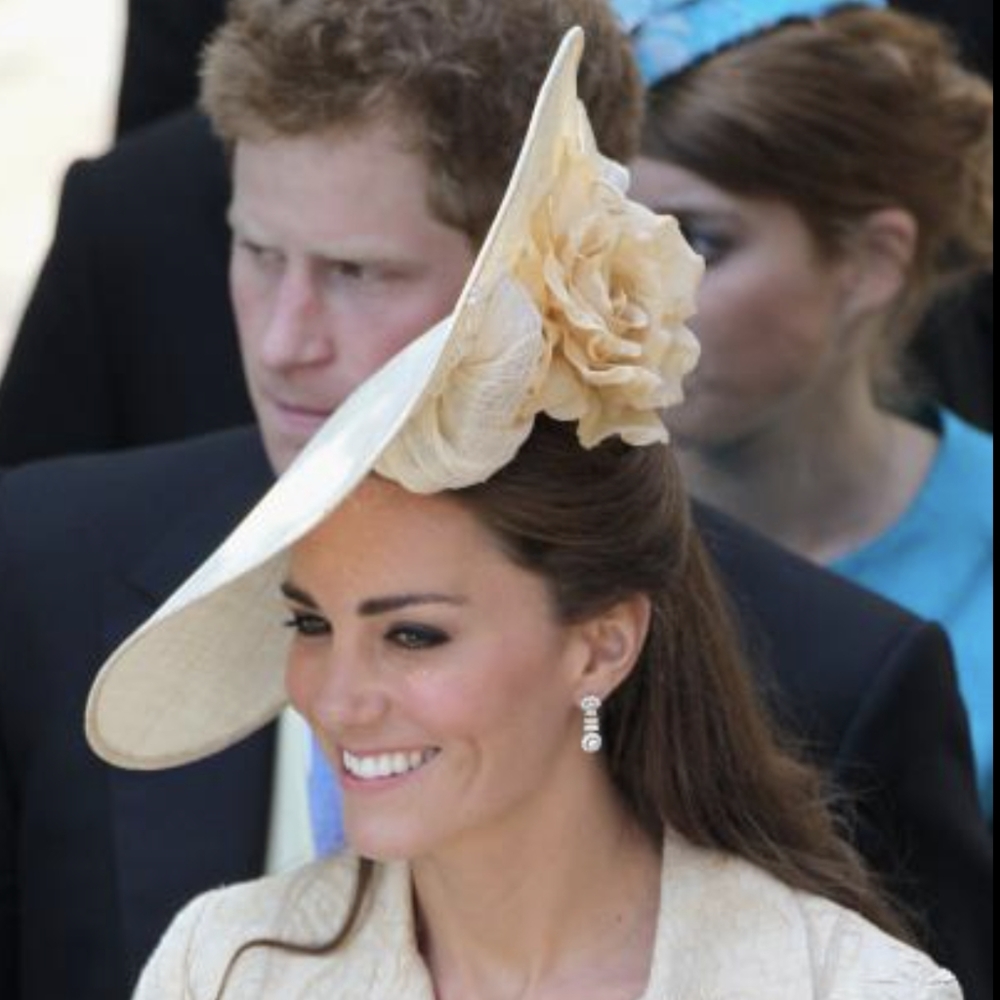 Kentucky Derby Easter fascinator hat neutral floral ASO Kate Middleton